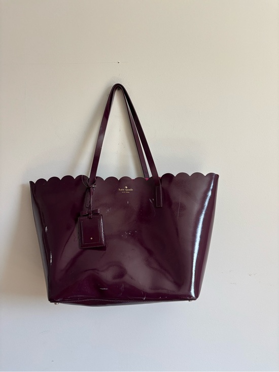kate spade Handbags - kate spade glossy plum scallop-edge patent tote